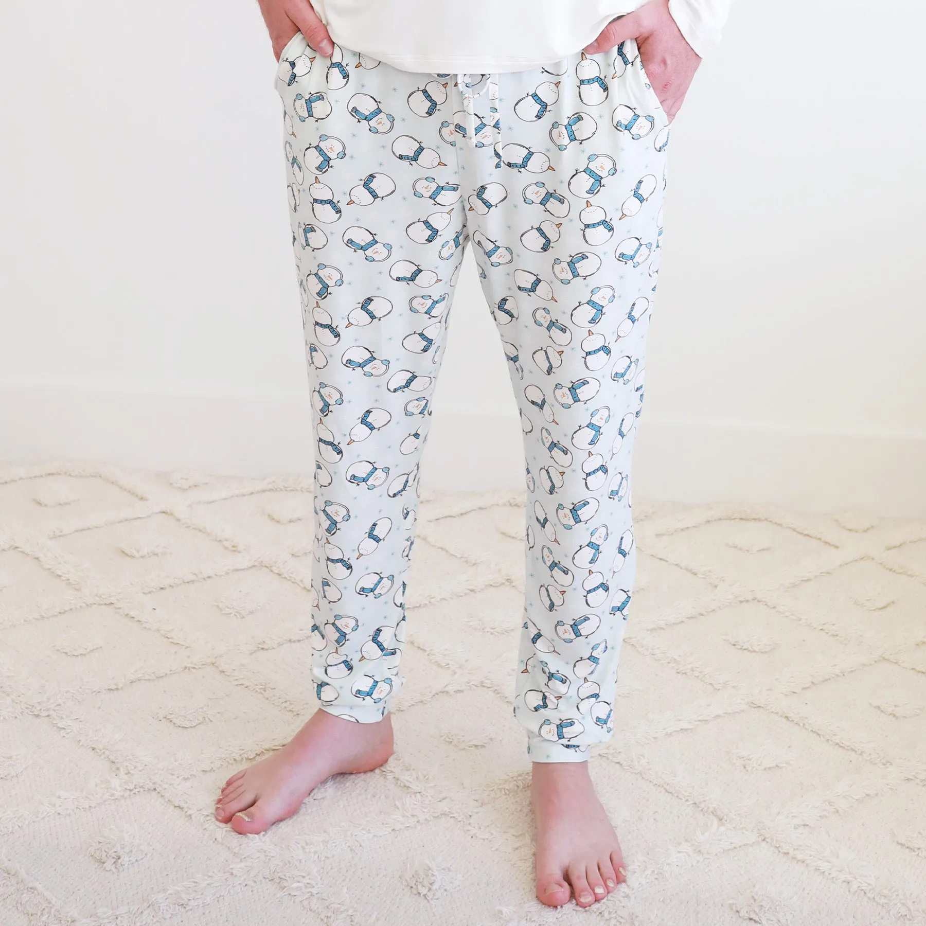 Adult Lounge & Jogger Pajama Pants | Frosty Friends