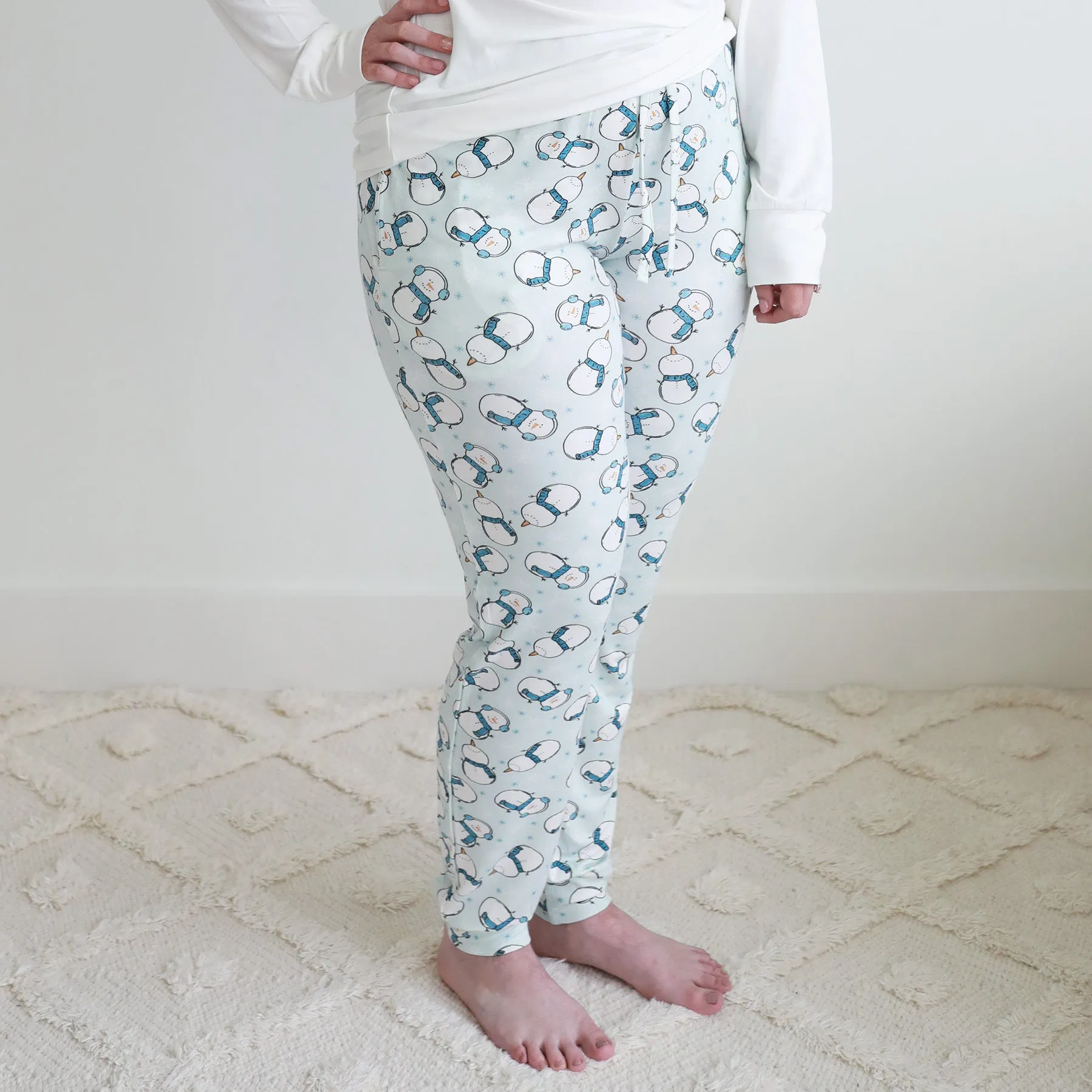 Adult Lounge & Jogger Pajama Pants | Frosty Friends