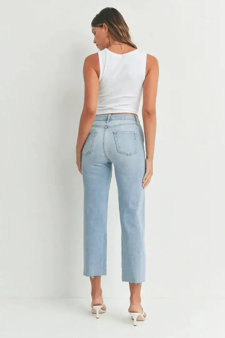 CLASSIC STRAIGHT DENIM