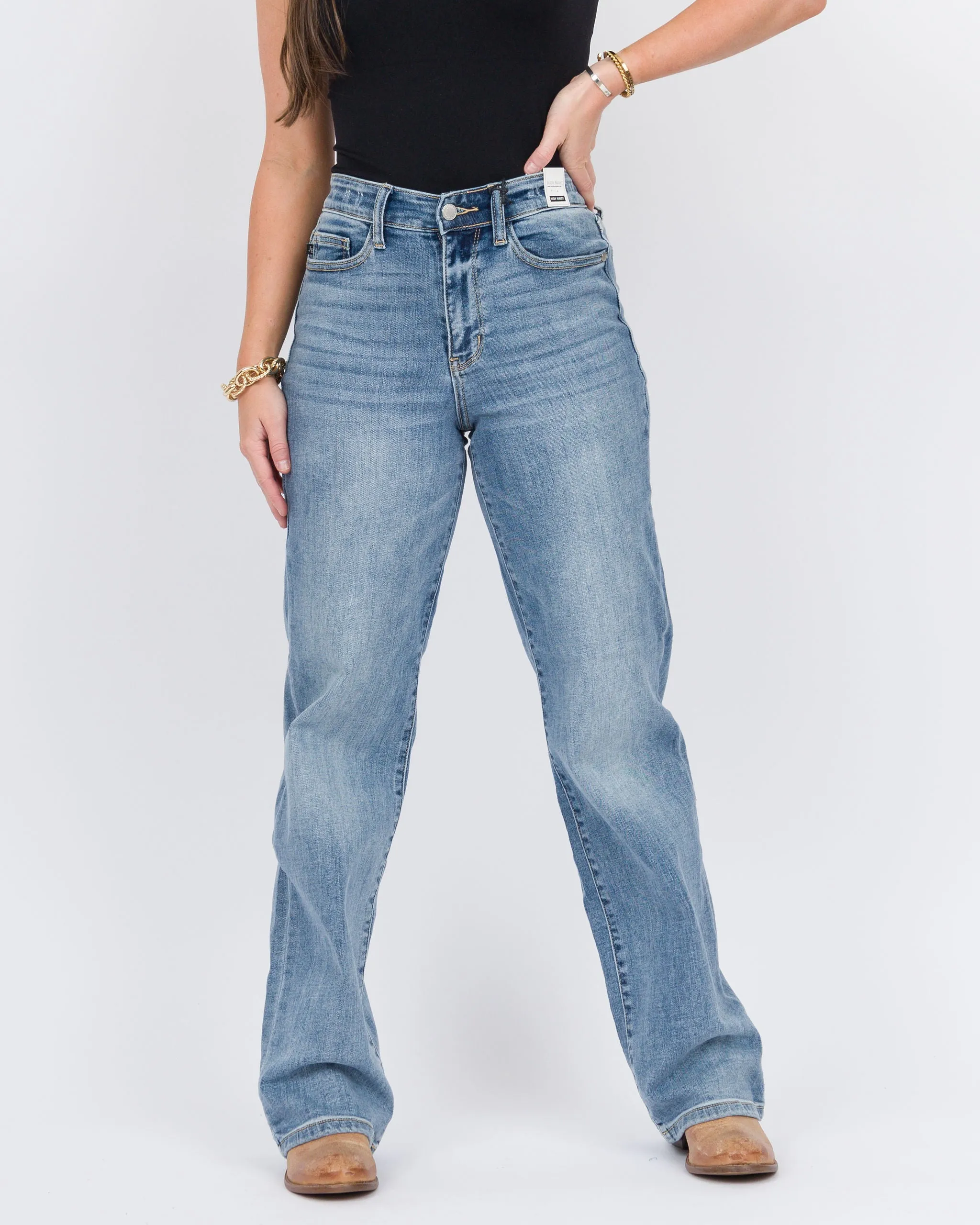 Judy Blue High Waisted Light Washed Straight Leg Jeans